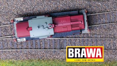BRAWA Diesellokomotive V 60 und Gleise mit Schotter von oben