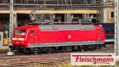 Serienausführung der DB-Baureihe 120 von Fleischmann in Spur N 1:160