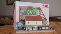 PIKO Bahnhof-Set Bahnhof Burgstein Gebäude Bausatz