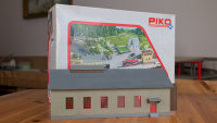 PIKO Bahnhof-Set Lokschuppen H0 Bausatz 1:87 Gebäude