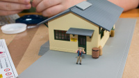 PIKO Güterumschlag Set Hobby Güterschuppen H0 Figur Preiser