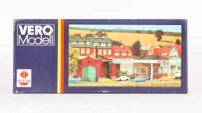 VERO Bausatz Tankstelle mit Kfz-Werkstatt H0 TT DDR