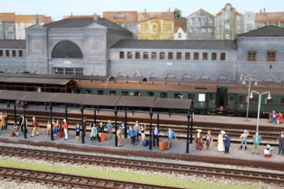 Automobilmuseum EFA mobile Zeiten Amerang Modelleisenbahn in Spur II Bahnsteig