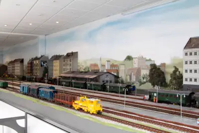 Automobilmuseum EFA mobile Zeiten Amerang Modelleisenbahn in Spur II gemischte Züge