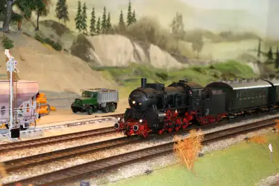 Automobilmuseum EFA mobile Zeiten Amerang Modelleisenbahn in Spur II Dampflok