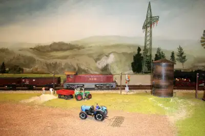 Automobilmuseum EFA mobile Zeiten Amerang Modelleisenbahn in Spur II Traktoren