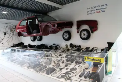 Automobilmuseum EFA Mobile Zeiten in Amerang, Oldtimer Zerlegter Golf