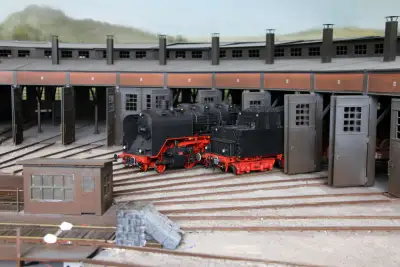 Automobilmuseum EFA mobile Zeiten Amerang Modelleisenbahn in Spur II Ringlokschuppen Dampfloks