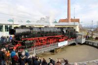 Dampflok 01 auf der Drehscheibe