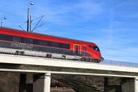 ÖBB railjet Steuerwagen auf der Brücke