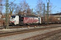 Vectron Elektrolokomotive mit Güterwaggons