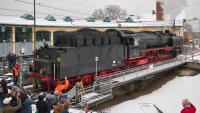 Schnellzug-Dampflokomotive 01 066 mit einem Sonderzug in Freilassing