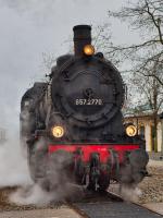 Dampflokomotive ÖGEG 657.2770 vor der Lokwelt Freilassing