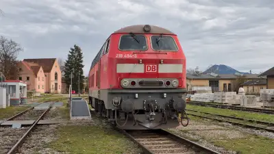 Diesellokomotive DB 218 494-3 am Betriebswerk Freilassing