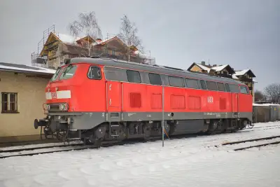 Diesellokomotive DB 218 422 am ehemaligen Betriebswerk Freilassing