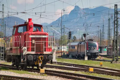DB 363 106-6 Diesellokomotive Rangierlok Bahnhof Freilassing DB V 60