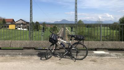 Eisenbahnbrücke Strecke Salzburg München Fahrrad