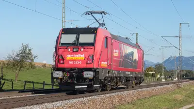 Elektrolokomotive TRAXX 3 stern hafferl 187 333-0 bei Niederstrass