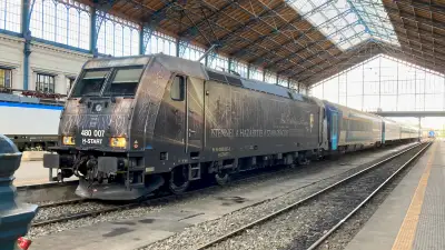 Bombardier TRAXX MÁV H-START 480 007-8 Personenzug Budapest
