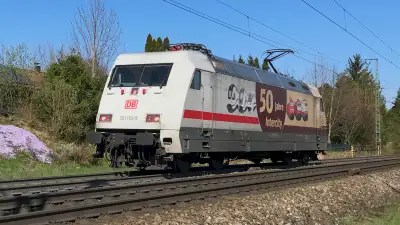 Deutsche Bahn DB 101 110-5 Elektrolokomotive Freilassing Werbelok