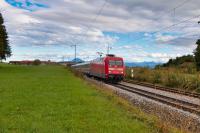 Elektrolokomotive 101 056 der DB mit einem Intercity