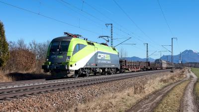 Elektrolokomotive CAT Taurus 1016 036 Güterzug Niederstrass