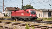 Elektrolokomotive ÖBB Taurus 1016 025 in Freilassing