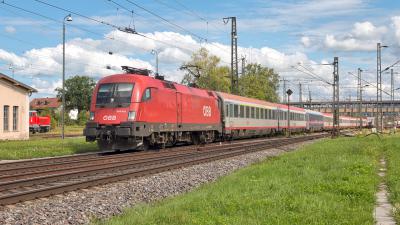 Elektrolokomotive ÖBB Taurus 1016 003 Eurocity Freilassing