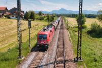 ÖBB Taurus 1016 022 bei Niederstrass