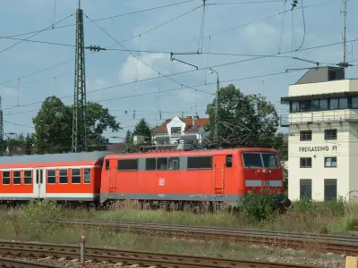 Elektrolokomotive DB 111 052-7 Bahnhof Freilassing