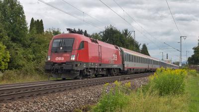Elektrolokomotive ÖBB Taurus 1116 049 Eurocity Freilassing