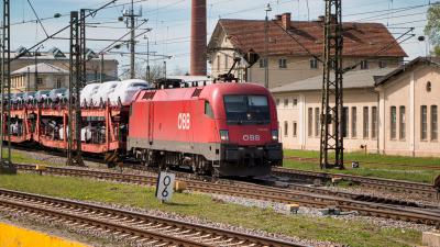 Elektrolokomotive ÖBB SIEMENS Taurus 1116 078 in Freilassing