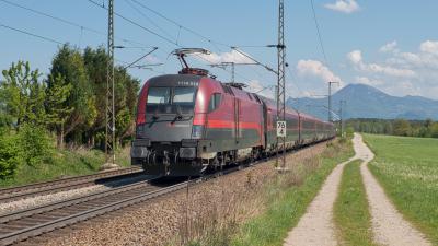 ÖBB Elektrolokomotive SIEMENS Taurus 1116 214 Railjet