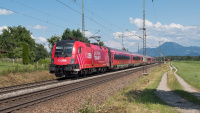 Elektrolokomotive ÖBB Taurus 1116 251 Railjet Niederstrass