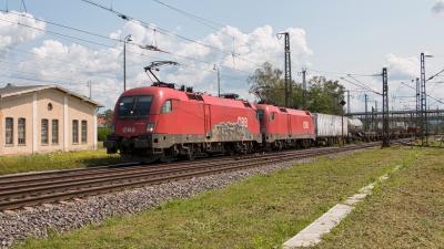 ÖBB Siemens Taurus 1116 049 und 1116 060 in Freilassing