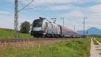 Elektrolokomotive ÖBB Taurus 1116 236 Railjet Niederstrass