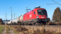 Elektrolok ÖBB Taurus 1116 092 Güterzug Kesselwagen Niederstrass