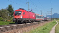 Elektrolokomotive ÖBB Taurus 1116 076 Intercity Niederstrass