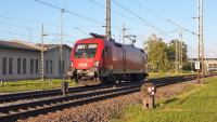 Elektrolokomotive ÖBB Taurus 1116 083 Freilassing