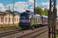 ÖBB 1116 157 in Sonderlackierung Polizei