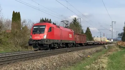 SIEMENS Taurus ÖBB Elektrolok 1116 100 Güterzug Freilassing