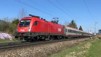 Elektrolokomotive ÖBB Taurus BR 1116 101 Freilassing EC