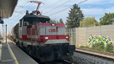 Elektrolokomotive Rangierlokomotive Verschublok ÖBB 1163 007 Rudi in Salzburg