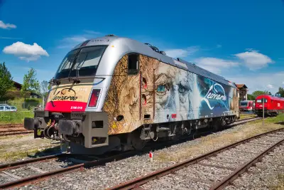 Sonderlackierung Leonardo - ÖBB Taurus 1216