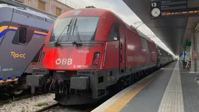 Elektrolokomotive SIEMENS Taurus E 190 015 ÖBB 1216 015 in Venedig