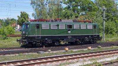 Elektrolokomotive BayernBahn BB 139 314-9 als Lokzug in Freilassing