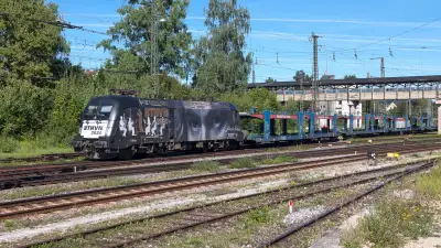Elektrolokomotive SIEMENS ES64U2-010 MRCE 182 510-8