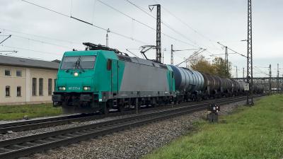 Elektrolokomotive HLG 185 575-8 Freilassing Kesselwagen