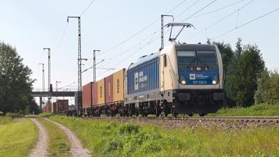 Elektrolokomotive Wiener Lokalbahnen Cargo Bombardier Traxx 187 326-4