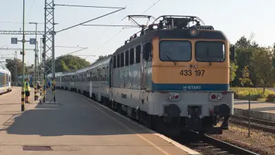 Elektrolokomotive MÀV H-START V43 433 197 Balatonfüred